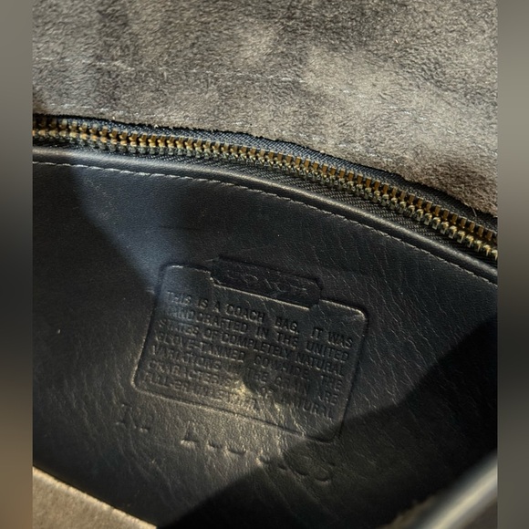 Vintage Classic Leather Navy Small Flap Bag Crossbody - Picture 10 of 13